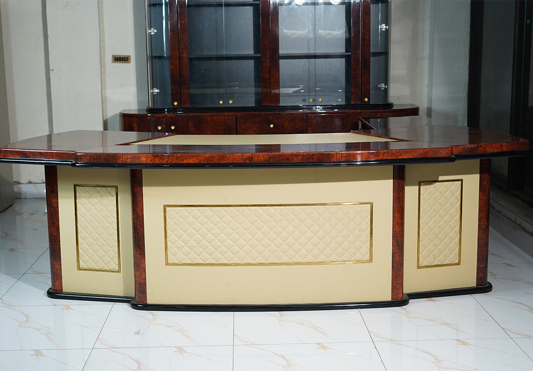 Grand Executive Desk Set with Luxury Finish